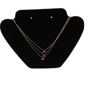 Beautiful necklace.